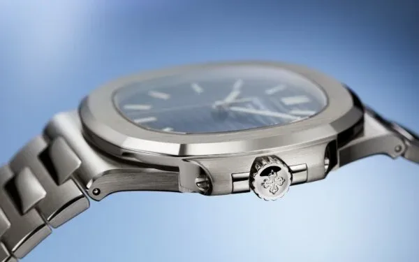 Patek Philippe M-8058 Luxury Watch