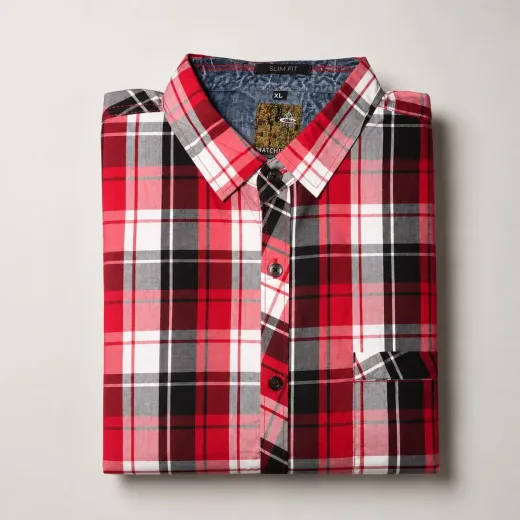 Classic Red Plaid Slim-Fit Casual Shirt