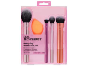Real Techniques Everyday Essentials Brush & Sponge Set - Image 3