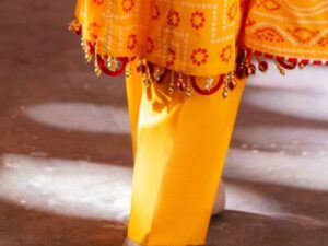 GulAhmed Unstitched Lacquer Printed Lawn Suit – 3PC Summer 2025 | Soft & Stylish Fabric - Image 3