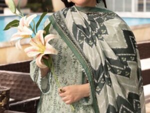 Gul Ahmed CL-52672 – 3 Piece Unstitched Printed Lawn Suit - Image 3