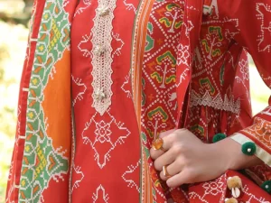 CL-52505 – 3 Piece Unstitched Printed Lawn Suit with Printed Lawn Dupatta - Image 5
